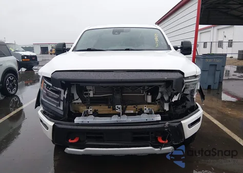 2023 Nissan Titan Pro-4X 4X4 z USA, uszkodzony, nr VIN 1N6AA1ED2PN113896